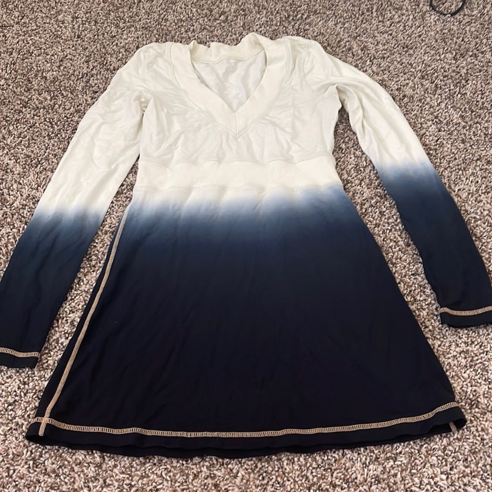 Lululemon Blue White Dress Size 4?